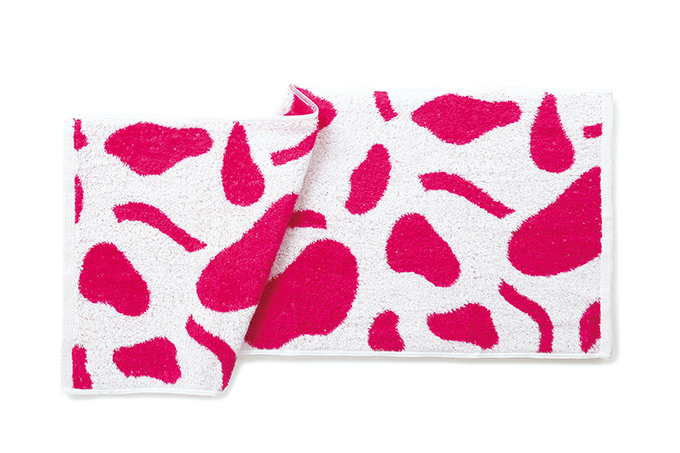 猪熊氏の「華ひらく」デザイン タオル