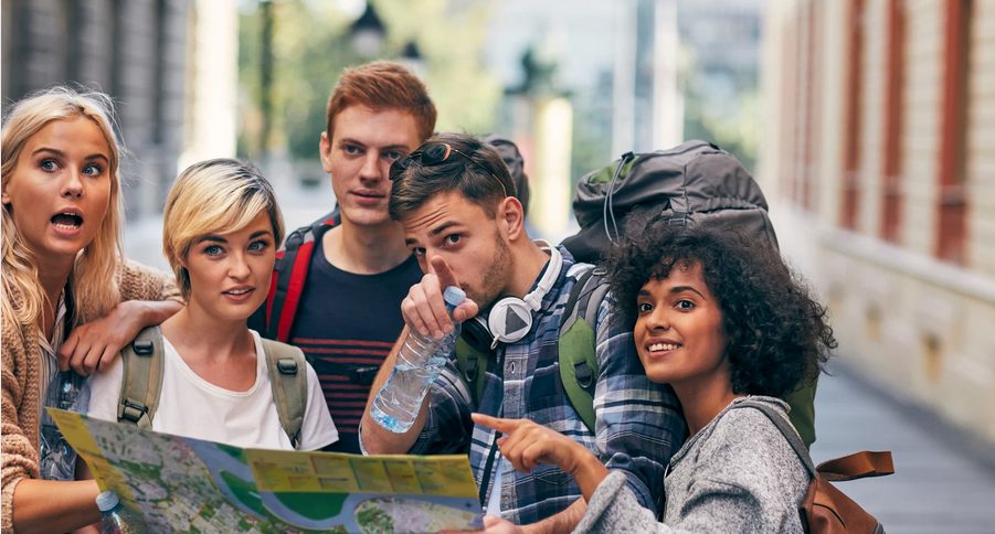 各党の外国人政策:主要な違いを比較