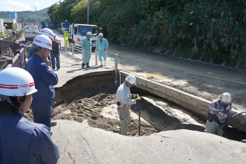 沖縄の大規模断水 復旧工事